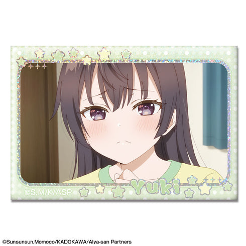 『時々ボソッとロシア語でデレる隣のアーリャさん』ホログラム缶バッジ デザイン16(有希/C)【202506再販】